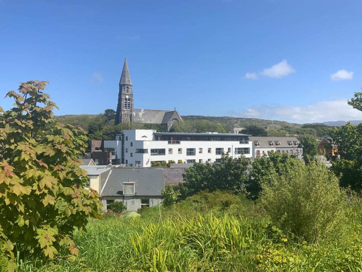 Ferienwohnung Courthouse View Penthouse 2 Clifden Exterior foto